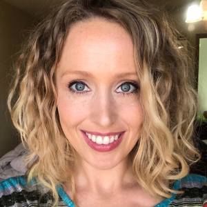 Meet your Posher, Abigail